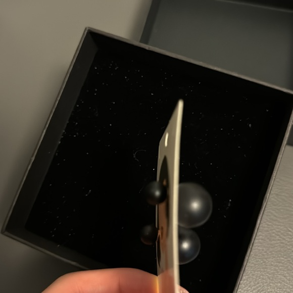 Great Deal Gorgeous Earrings - Picture 3 of 4